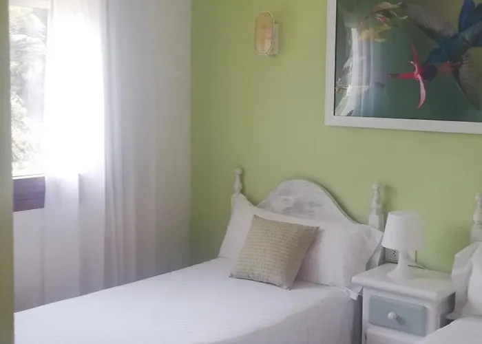 招待所 皮纳莱斯旅馆 2*