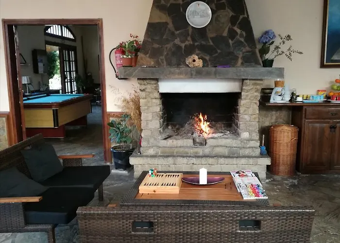 皮纳莱斯旅馆 2*