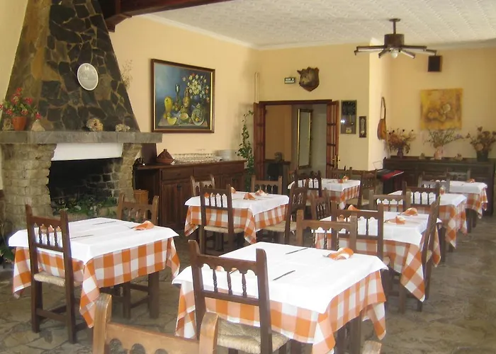 皮纳莱斯旅馆 2*