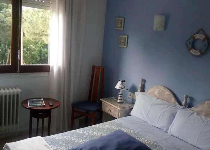 招待所 皮纳莱斯旅馆 2*