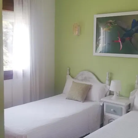 Guest house Pinares 2*
