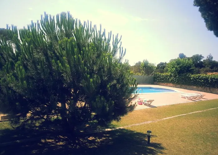 Πανσιόν Pinares